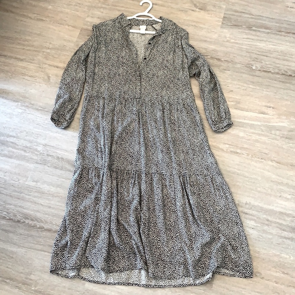 H&M Tiered Printed Maxi Dress Size S Black and Off-White - Picture 7 of 9